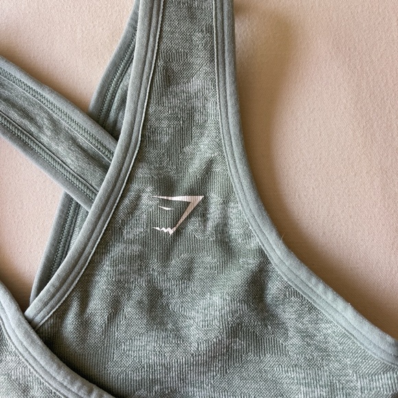 Camo gymshark sports bra - Picture 2 of 3